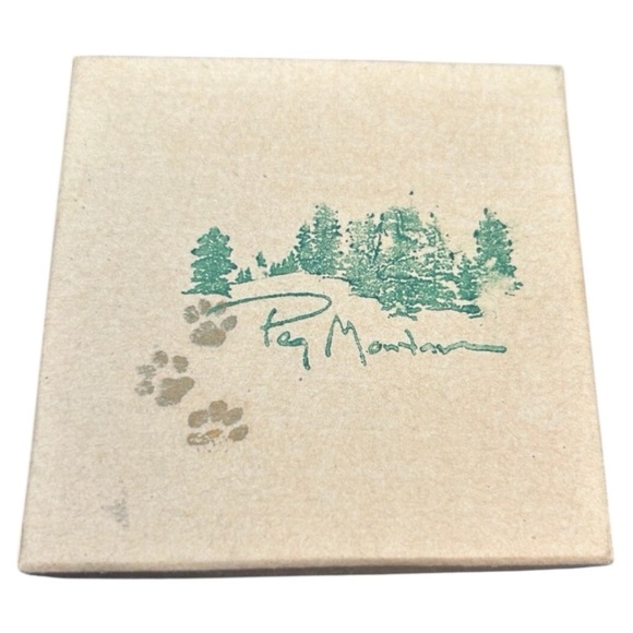 Peg Montana Women’s with genuine green and brown gemstones - Picture 3 of 3